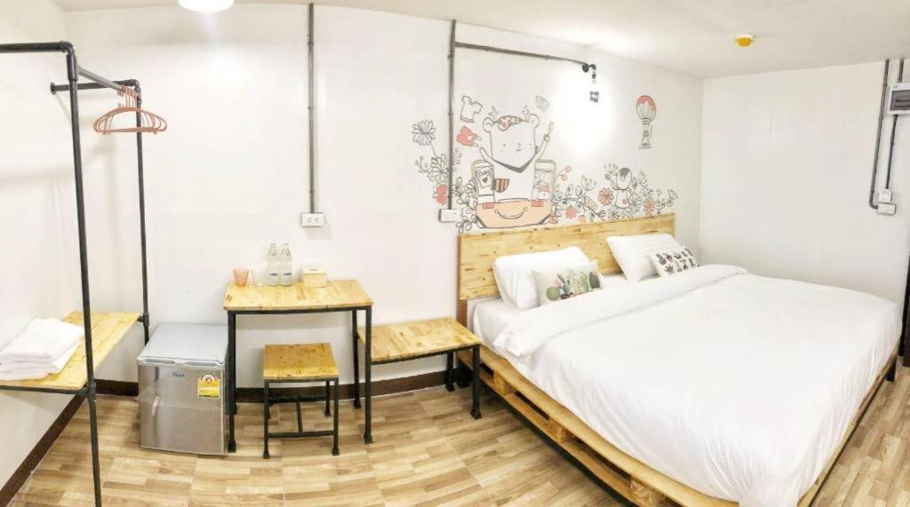 Qbix Hotel Кхонкен Екстер'єр фото