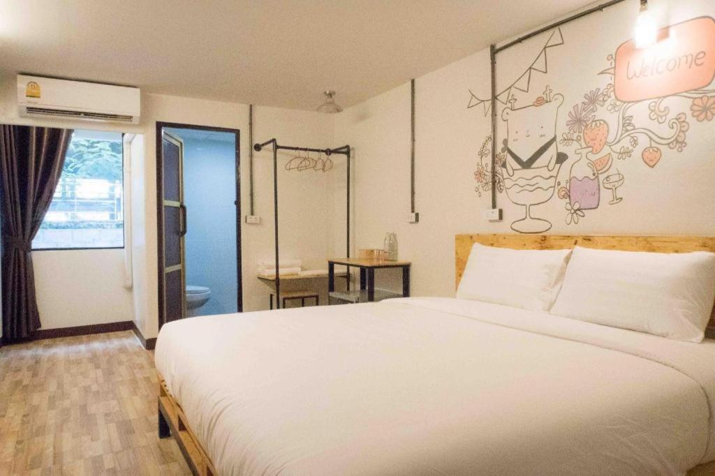 Qbix Hotel Кхонкен Екстер'єр фото